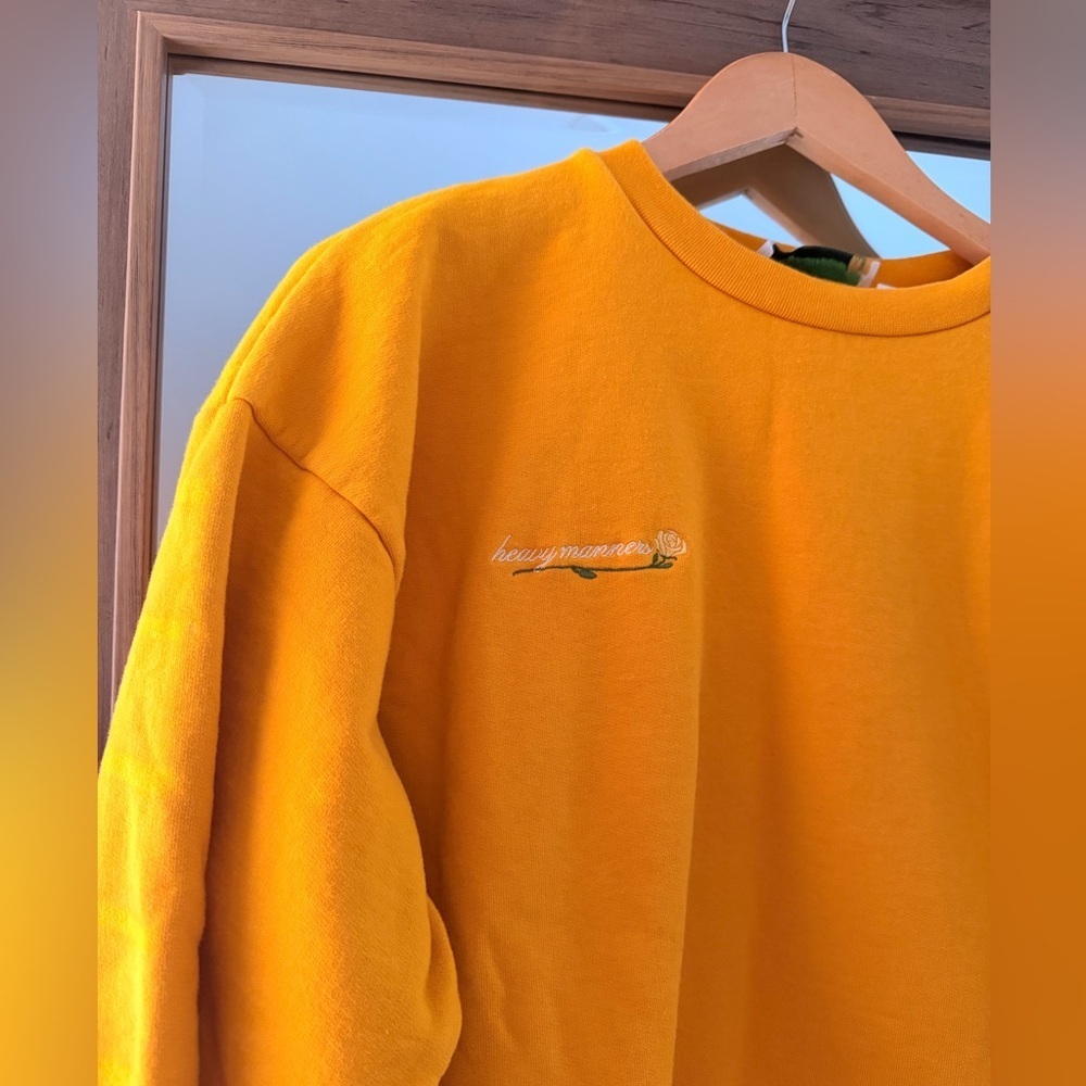 Heavy Manners Heavy Classic Crewneck - Picture 3 of 9